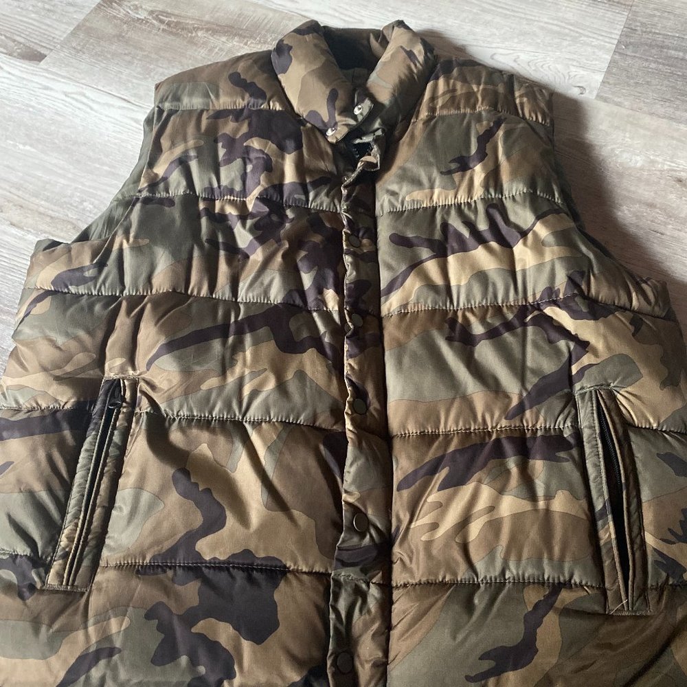 Mens Camo Vest